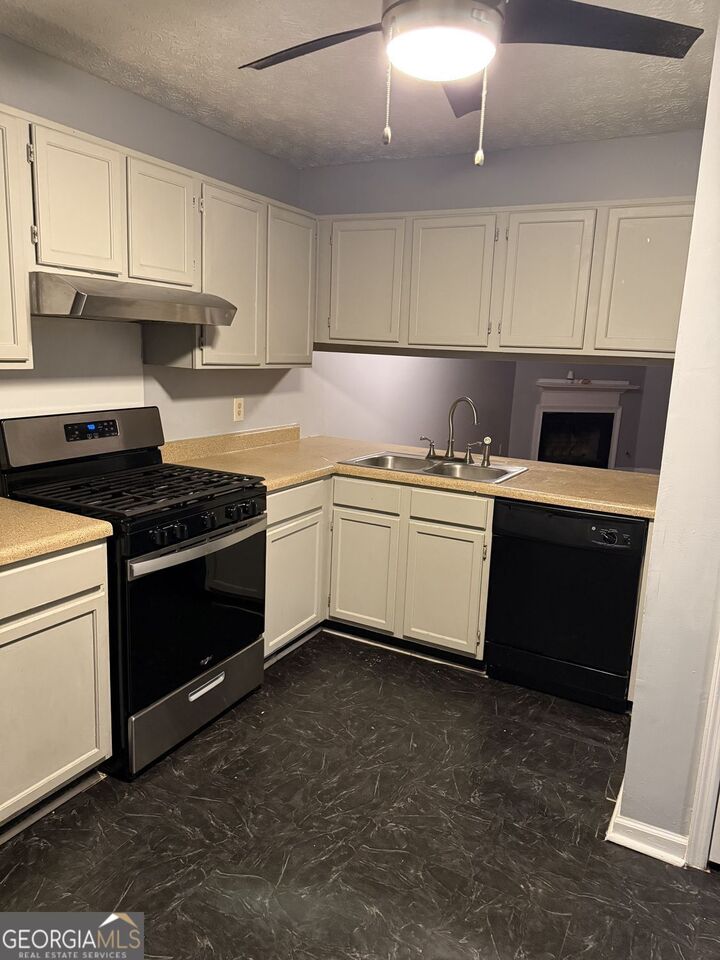 Property Photo:  6603 Meadow Rue Drive  GA 30092