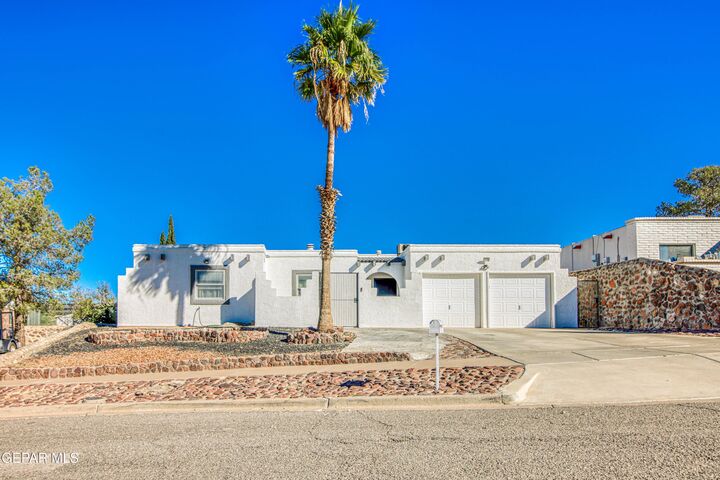 Property Photo:  5617 Beth View Drive  TX 79932