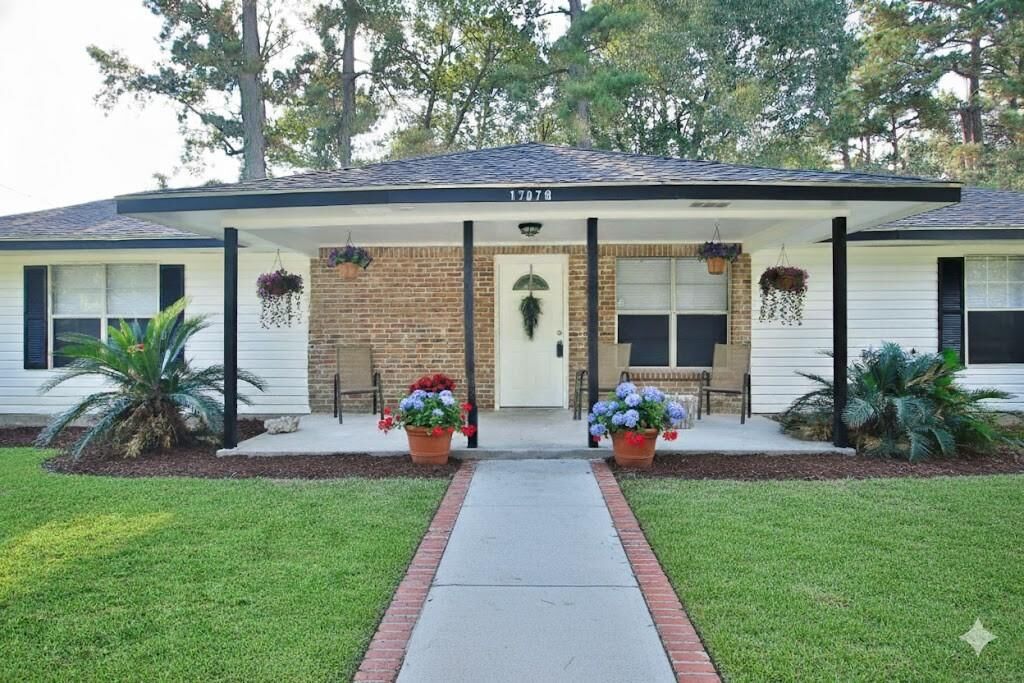 Property Photo:  17078 Oak Grove Lane  TX 77357 