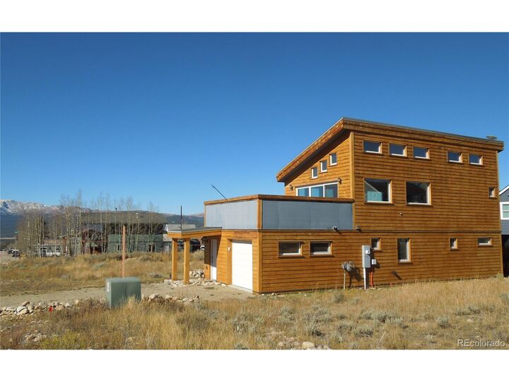 Property Photo:  606 E 11th St  CO 80461