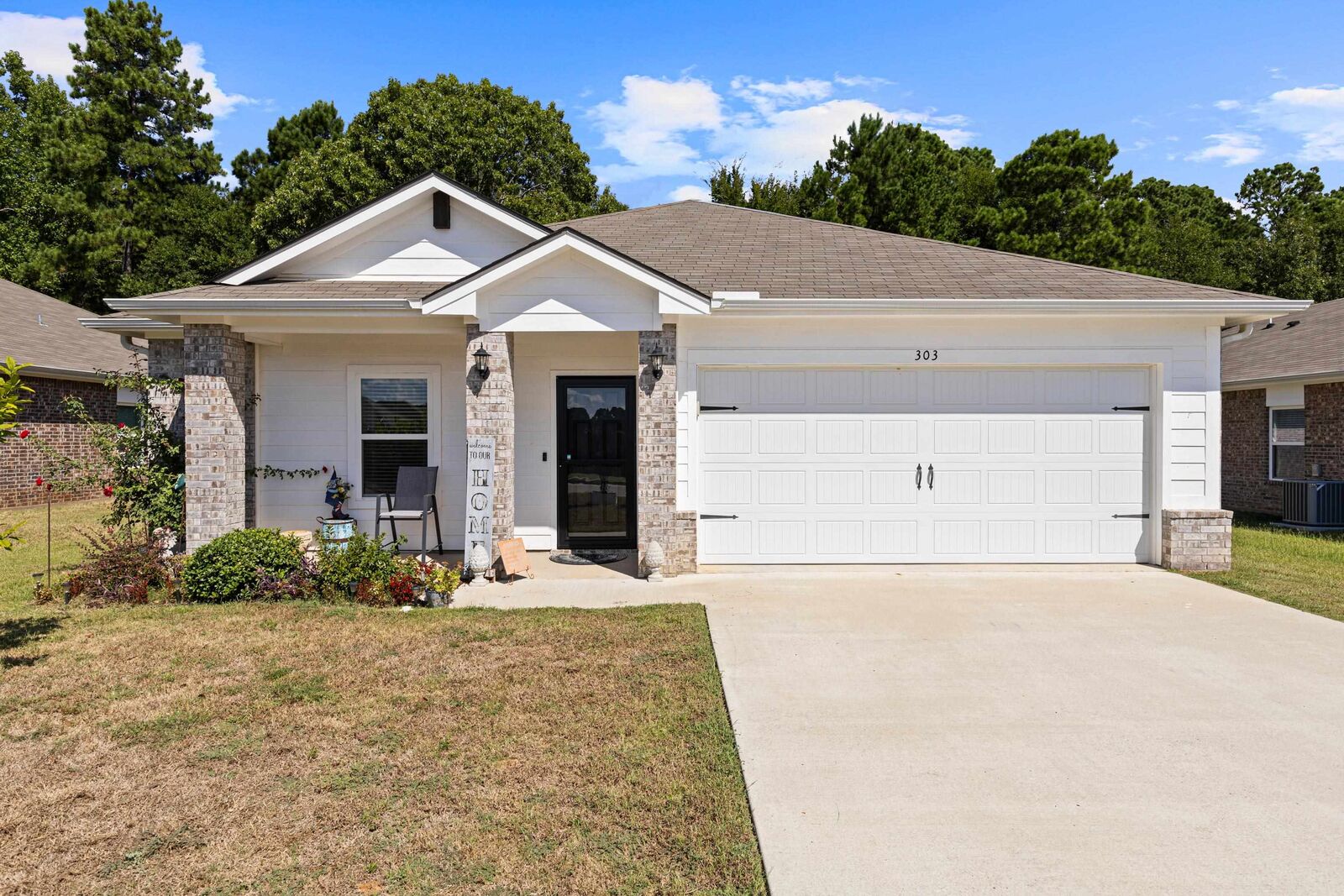 Property Photo:  303 Serenada Trail  TX 75605 