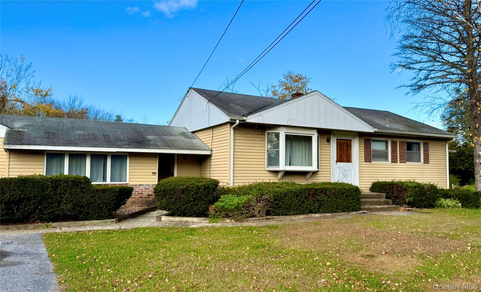 Property Photo:  1063 Violet Avenue  NY 12538