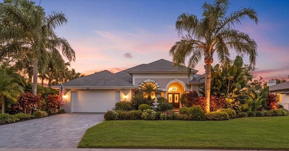 Property Photo:  11806 Oak Ridge Drive  FL 34219