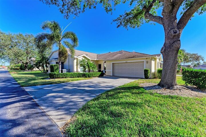 6338 Stone River Road  Bradenton FL 34203 photo