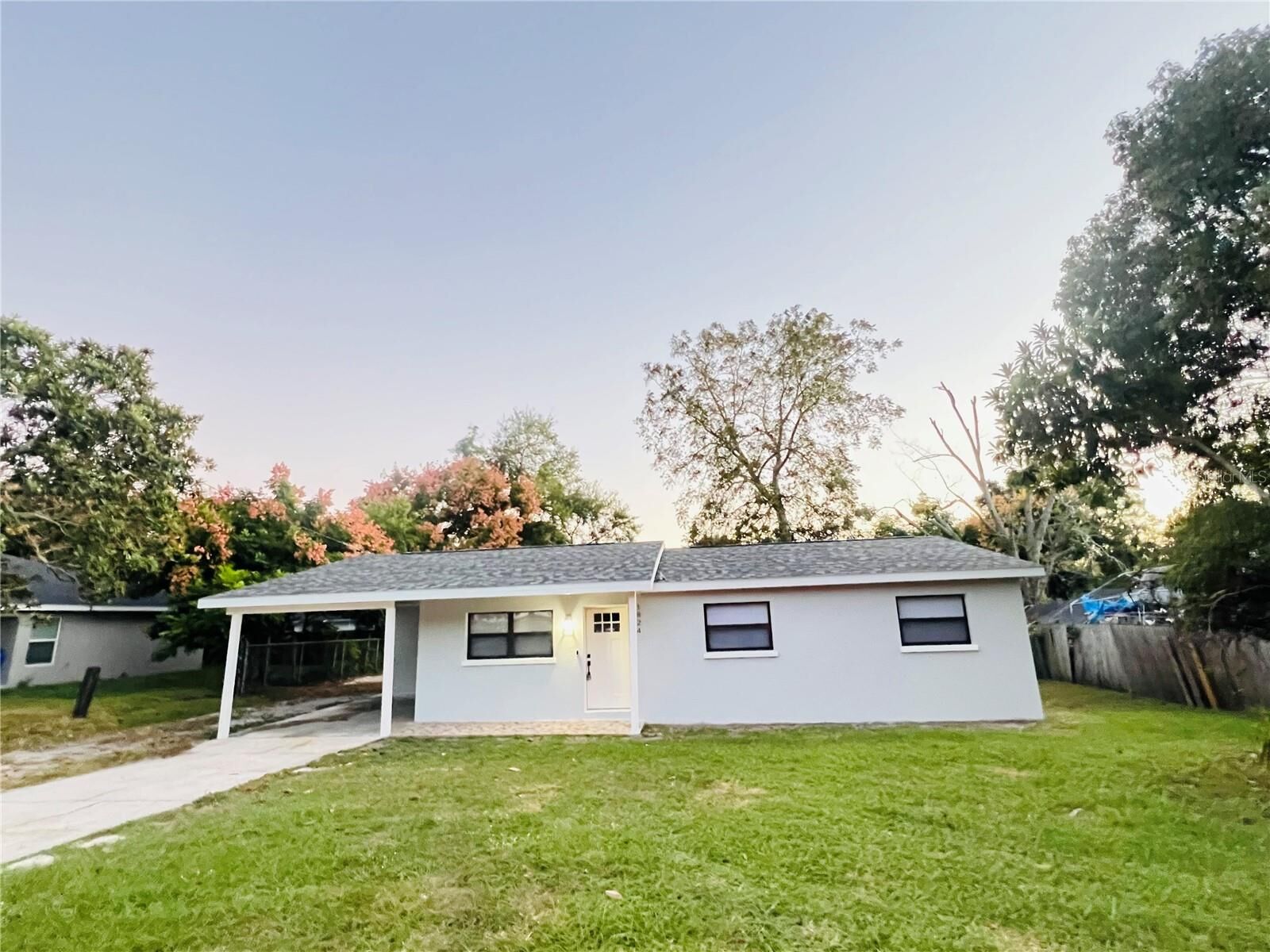 Property Photo:  1824 Kendrick Lane  FL 33805