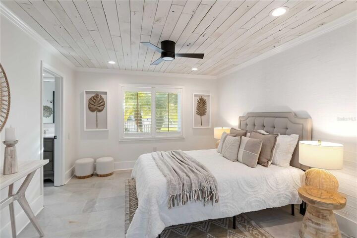 Property Photo:  499 Partridge Circle  FL 34236