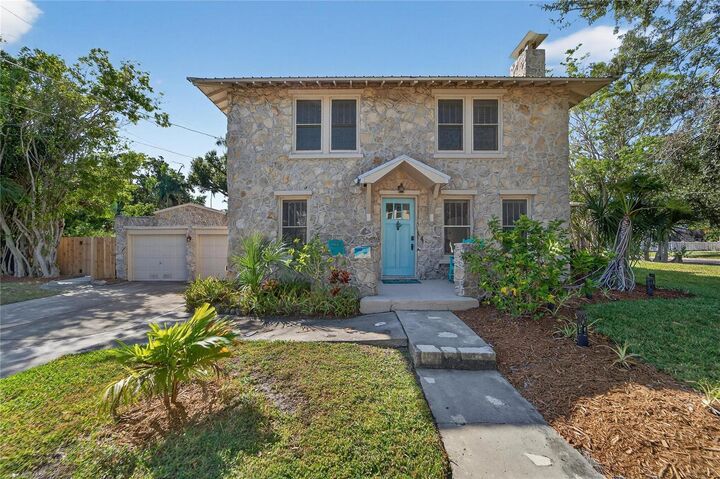 1933 3rd Avenue W  Bradenton FL 34205 photo
