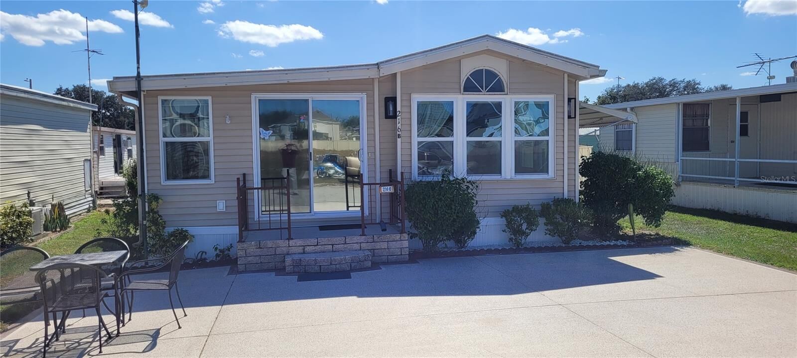 Property Photo:  4421 Lane Road 216 B  FL 33541