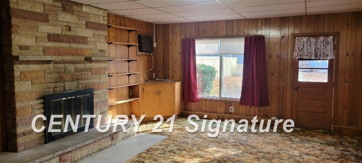 Property Photo:  612 Sunnyside Drive  MI 48616 