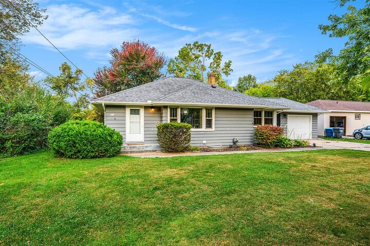Property Photo:  3321 Virginia Avenue  MI 49004
