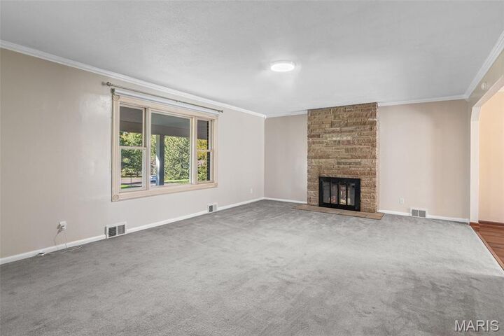 Property Photo:  20 Oleander Drive  MO 63128