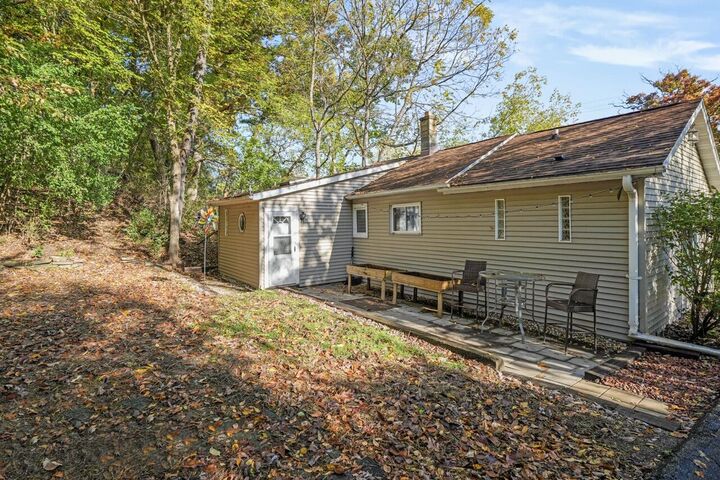 Property Photo:  4604 Caley Ct  WI 53185