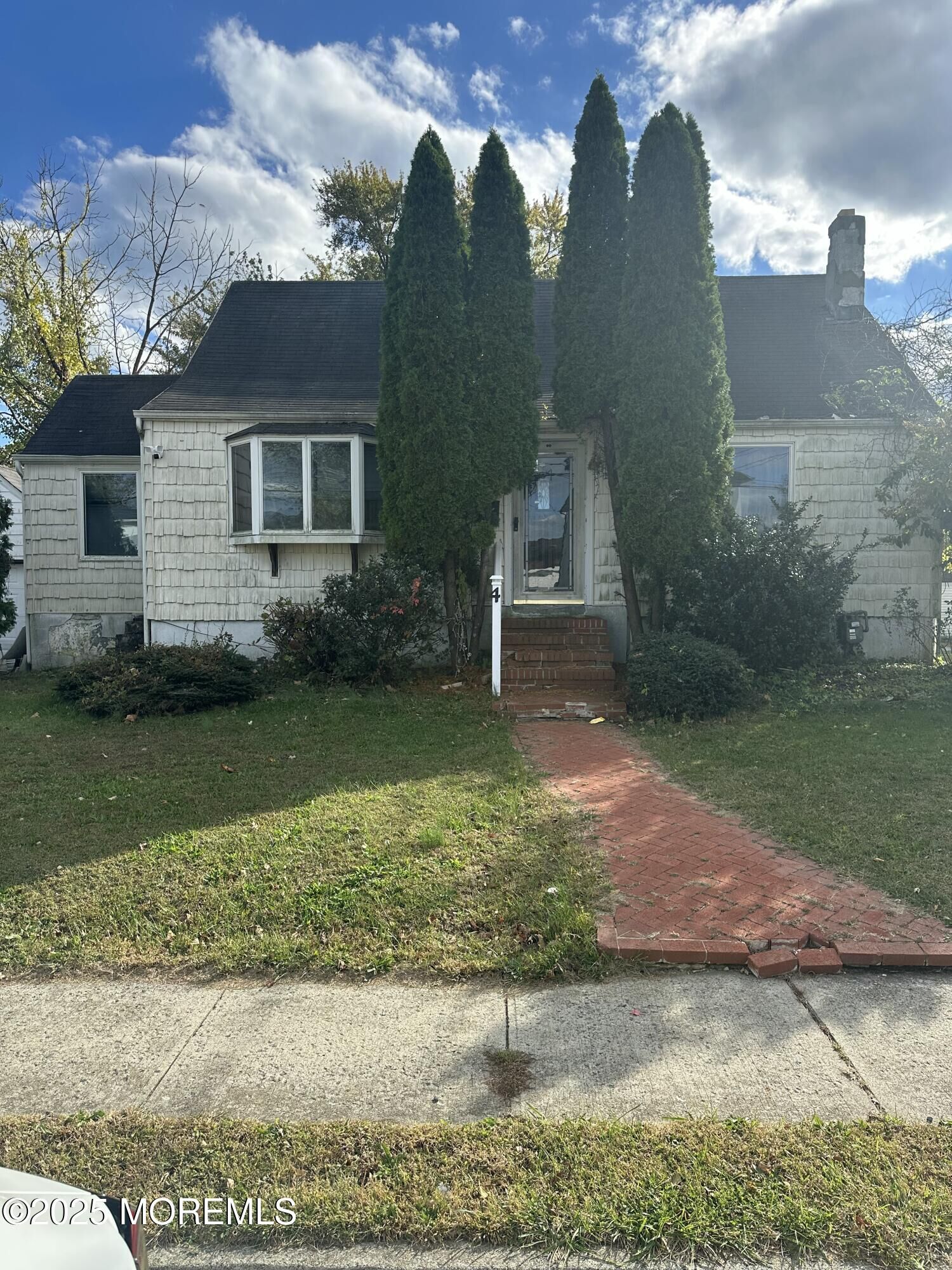 Property Photo:  4 Clarence Avenue  NJ 07740