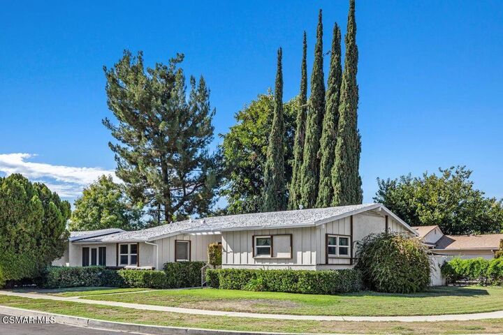 20202 Schoolcraft Street  Winnetka CA 91306 photo