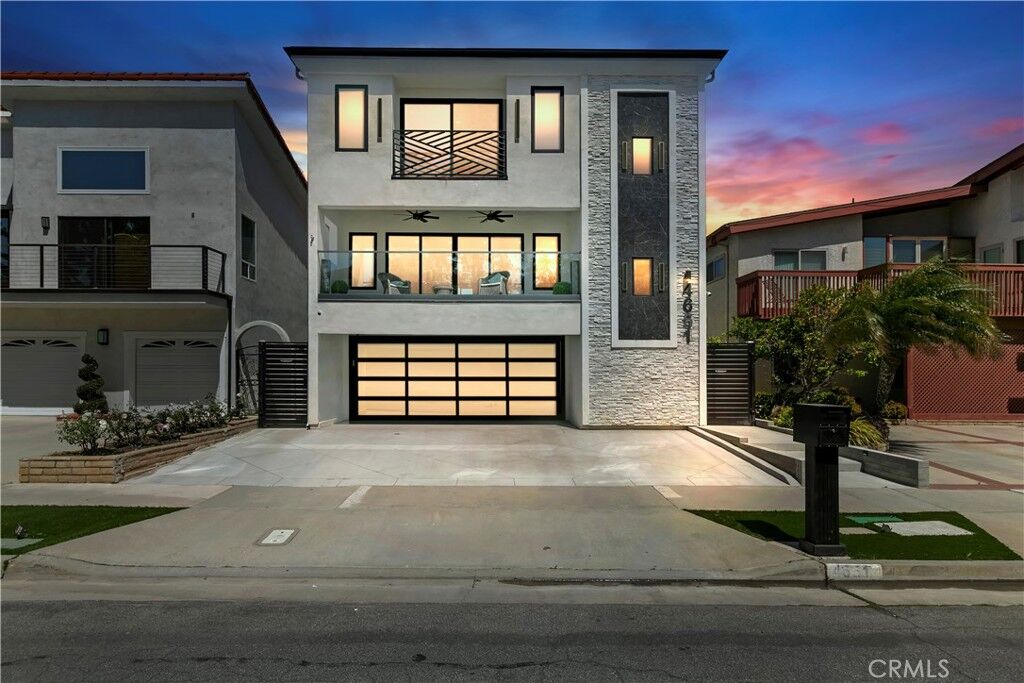 Property Photo: 4651 Los Patos Avenue CA 92649