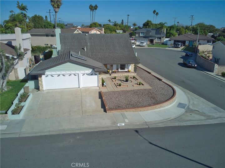 Property Photo:  19362 Weymouth Lane  CA 92646 