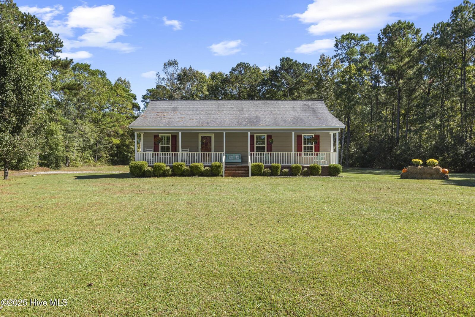 Property Photo:  453 Padgett Road  NC 28454
