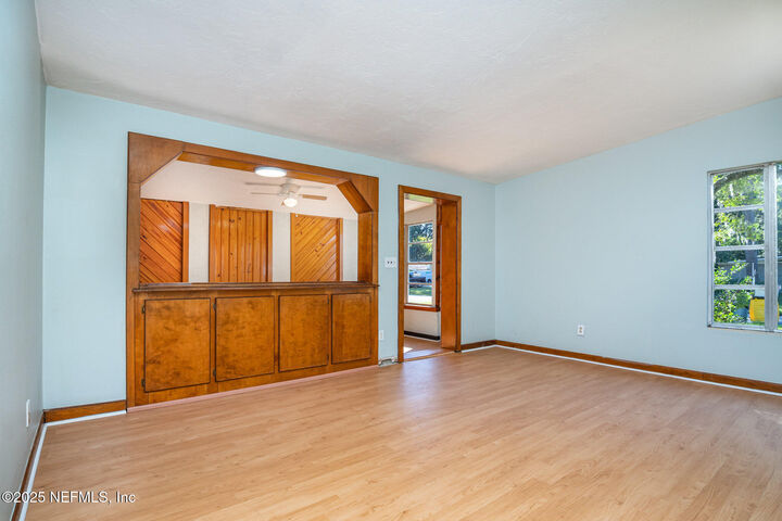Property Photo:  1045 Legay Avenue  FL 32205