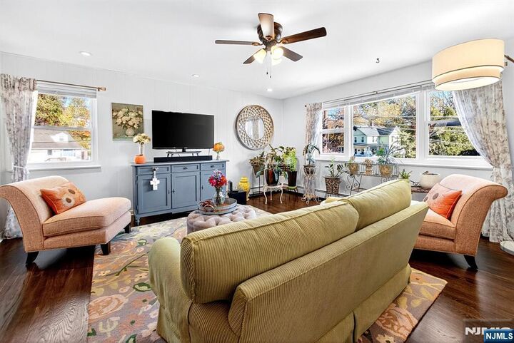 Property Photo:  61 Star Lake Road 2  NJ 07403 