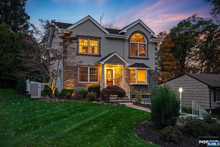 104 Walnut Street  Oakland NJ 07436 photo