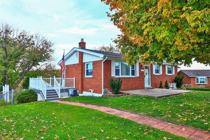 Property Photo:  9027 Oak Lane  KY 41001 