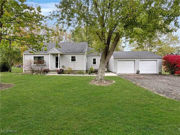 379 S Salem Warren Road  North Jackson OH 44451 photo