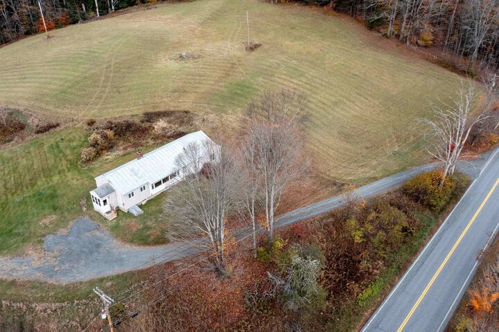 Property Photo:  1011 Quechee Hartland Road  VT 05059 