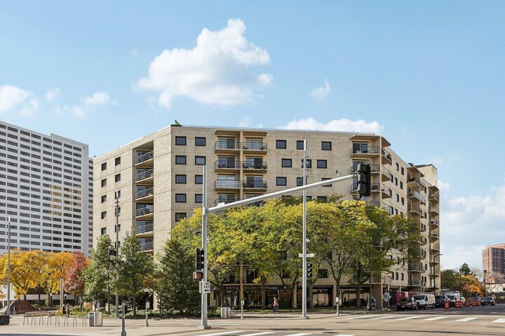 Property Photo:  1200 Nicollet Mall 426  MN 55403 