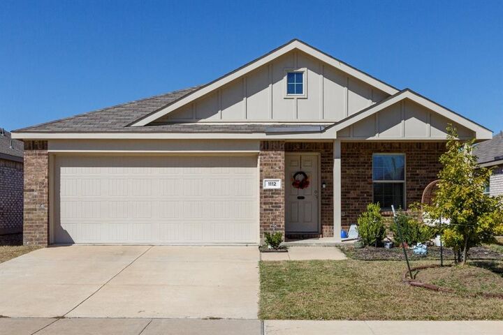 Property Photo: 1112 Lady Bird Street TX 75119