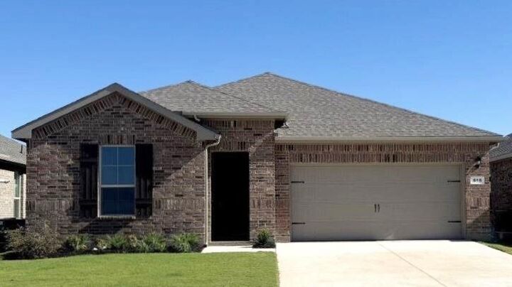Property Photo:  616 Amber Fields Drive  TX 76259 