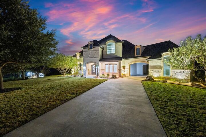 Property Photo: 3540 Shiloh Trail TX 76065