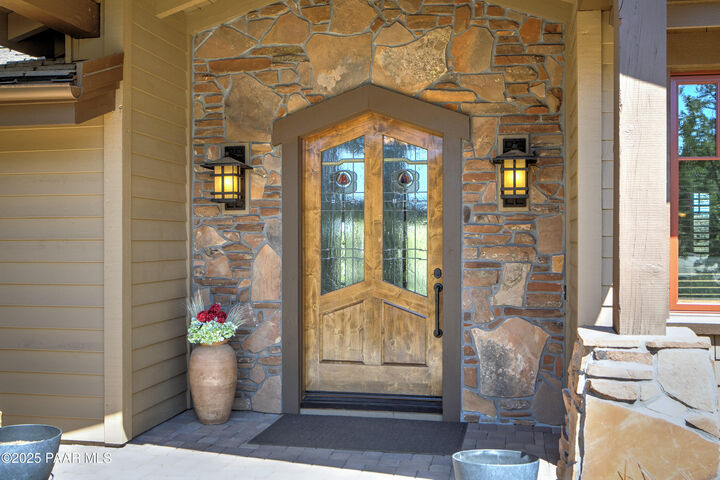 Property Photo:  12050 W Whipsaw Way  AZ 86305 