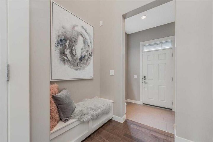 Property Photo:  169 Aspen Hills Way SW  AB T3H 0G8