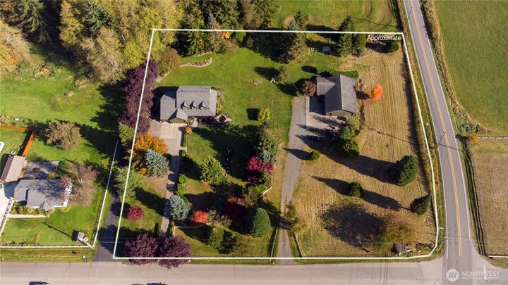22833  107th Avenue NE  Arlington WA 98223 photo