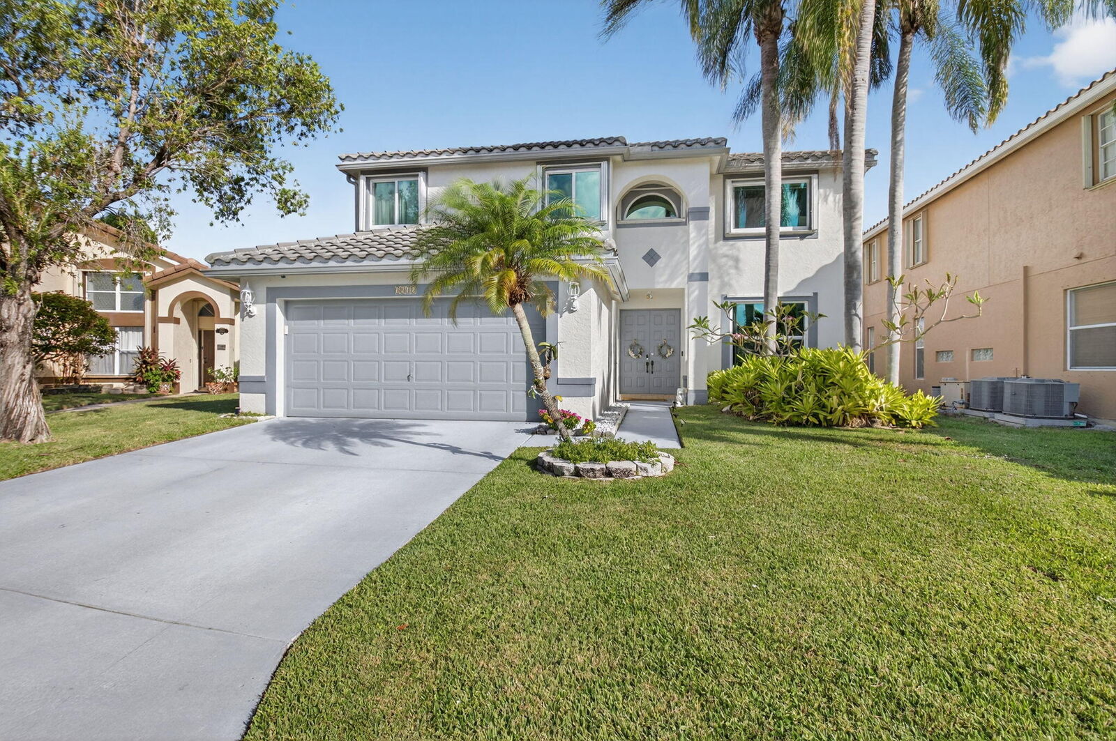 Property Photo:  3943 Westchester Way  FL 33436