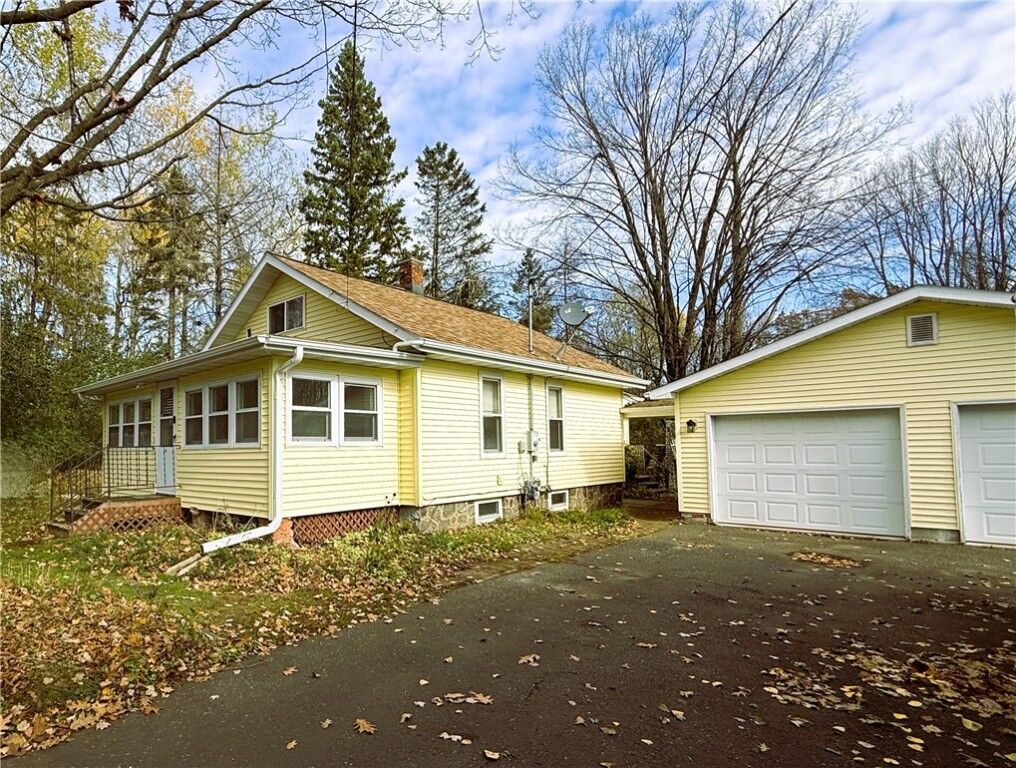 Property Photo:  719 E 11th Street N  WI 54848 