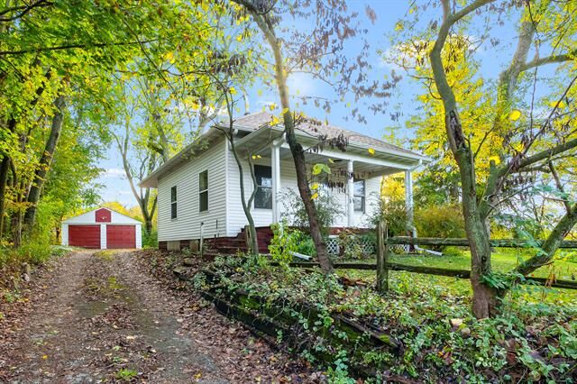 Property Photo:  268 Pickard Street  MI 49048