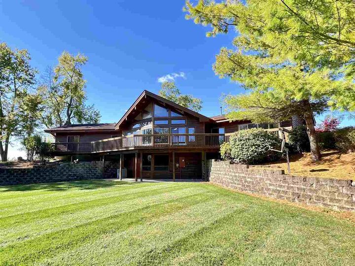 Property Photo:  795 Woods Rd  IN 47374 