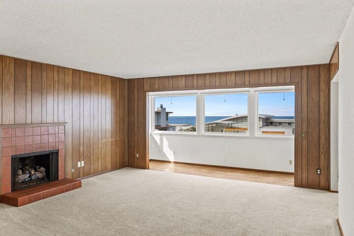 Property Photo:  146 Seafoam Avenue  CA 93940