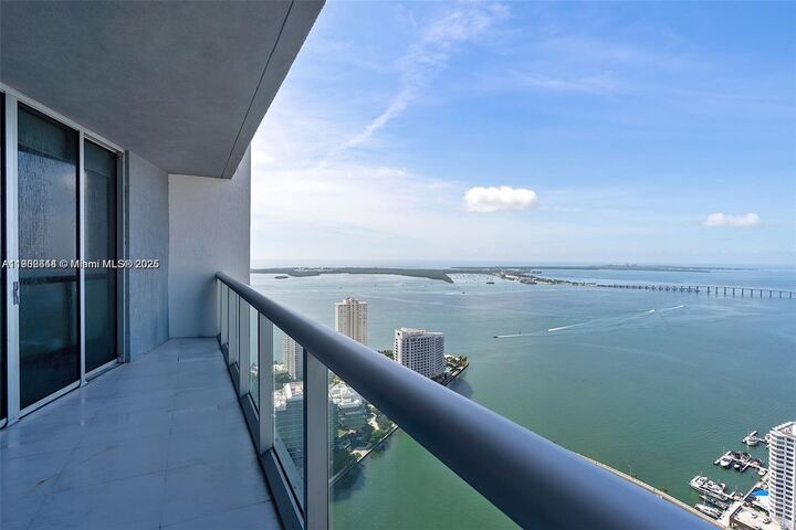 Property Photo:  495 Brickell Ave 5407  FL 33131