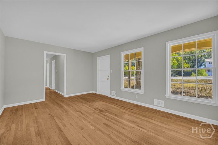 Property Photo:  1067 College Station Road  GA 30605 