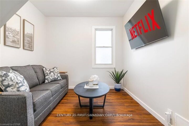 Property Photo:  43 Josephine Street 3  ON N5Z 3N9 