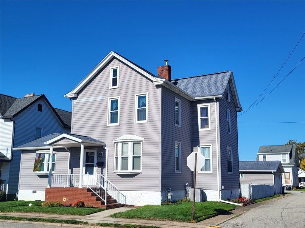 Property Photo:  36 Grant St  PA 15650 