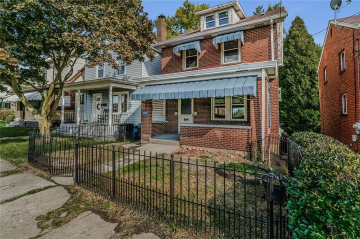 Property Photo:  2623 Grandview Avenue  PA 15132