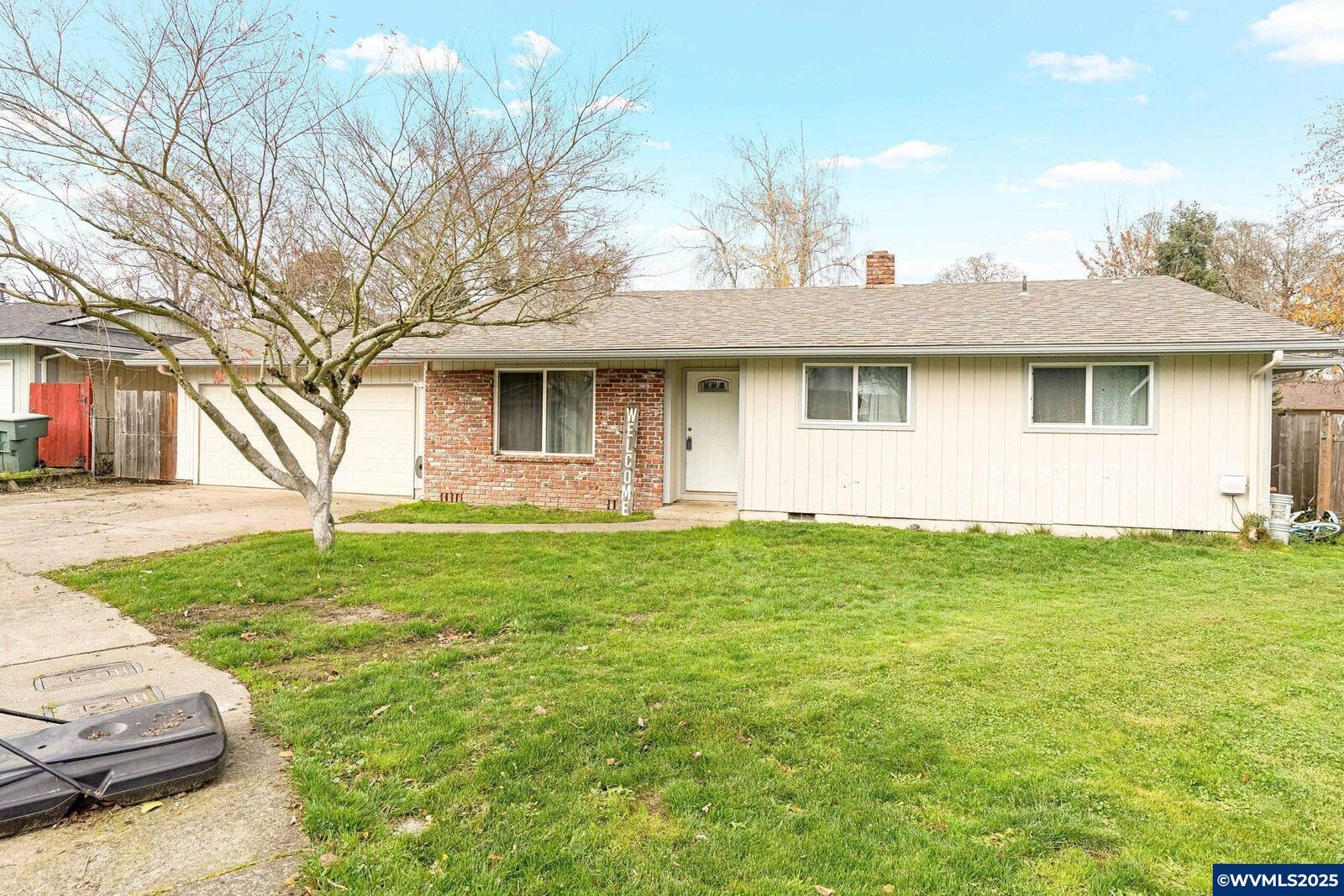 Property Photo: 4985 Wagon Rim Ct SE OR 97317