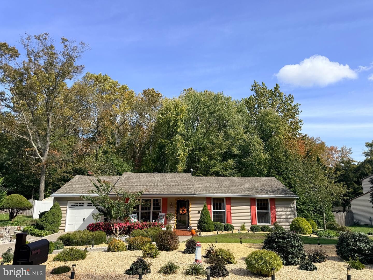 Property Photo:  29 Sherri Way  NJ 08021 