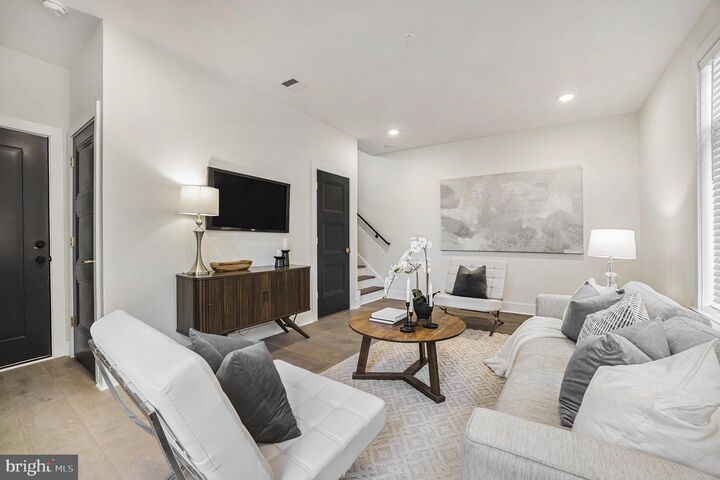 Property Photo:  7519 Ridge Avenue R 204  PA 19128