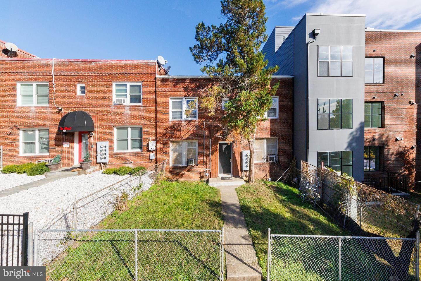 Property Photo: 905 19th Street NE 2 DC 20002