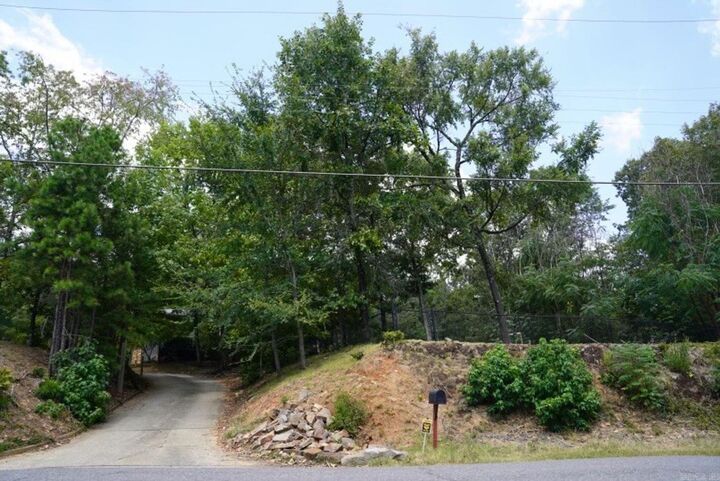 Property Photo:  202 Fawn Street  AR 71901 