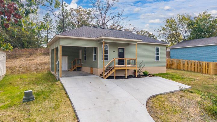 Property Photo: 166 Woodridge Street AR 71901